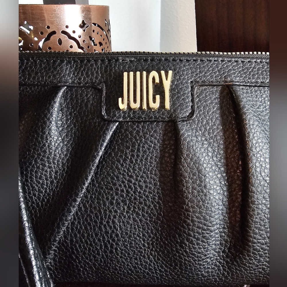 Juicy Couture Wallet/Wristlet NWT - Picture 2 of 15